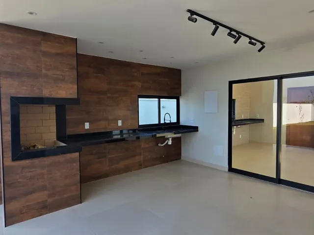 Casa 3 quartos e 1 banheiro, à venda, no bairro Viverde III em Rio das Ostras