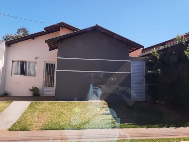 Casa 2 quartos e 1 banheiro, à venda, no bairro Tiradentes em Campo Grande