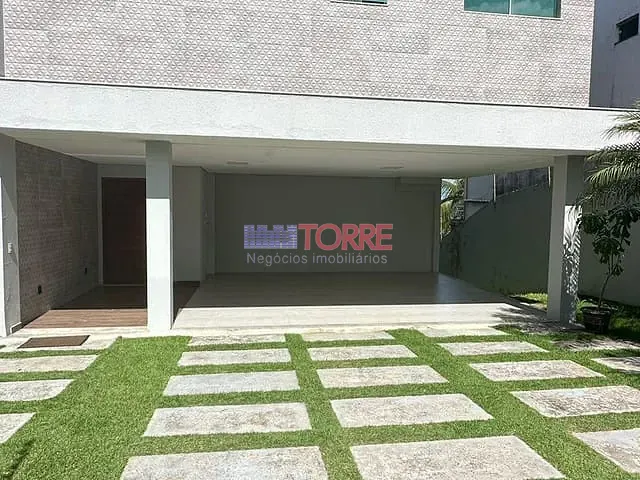 Casa 3 quartos e 4 banheiros, à venda, no bairro Nossa Senhora da Vitória em Ilhéus