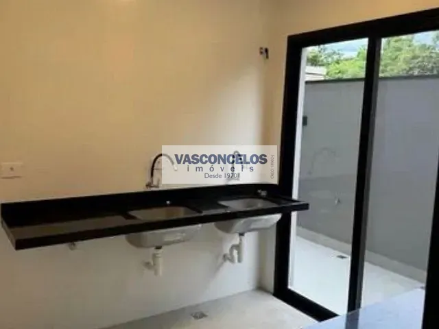 Casa com 450m² 4 quartos e 6 banheiros, à venda, no bairro Jardim do Golfe em São José dos Campos