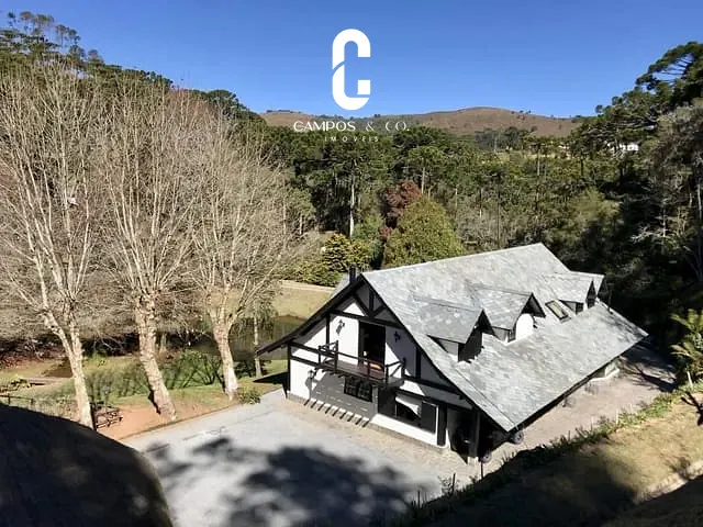 Casa com 20000m² 7 quartos e 6 banheiros, à venda, no bairro Parque das Águas Claras em Campos do Jordão