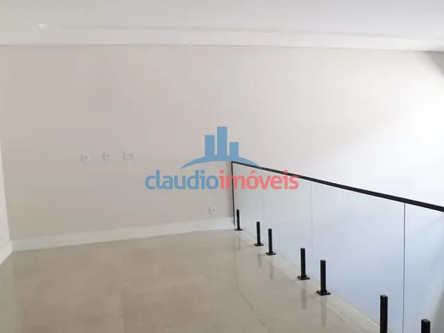 Casa com 315m² 3 quartos e 2 banheiros, à venda, no bairro Jardim Belvedere em Volta Redonda