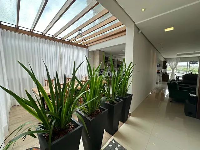 Casa 5 quartos e 6 banheiros, à venda, no bairro Jardim Europa em Poços de Caldas