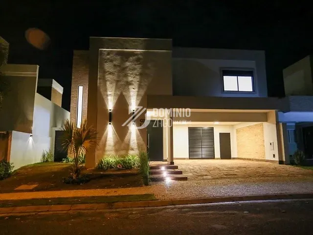 Casa com 355m² 4 quartos e 6 banheiros, à venda, no bairro Flamboyant Residencial Park em Uberaba
