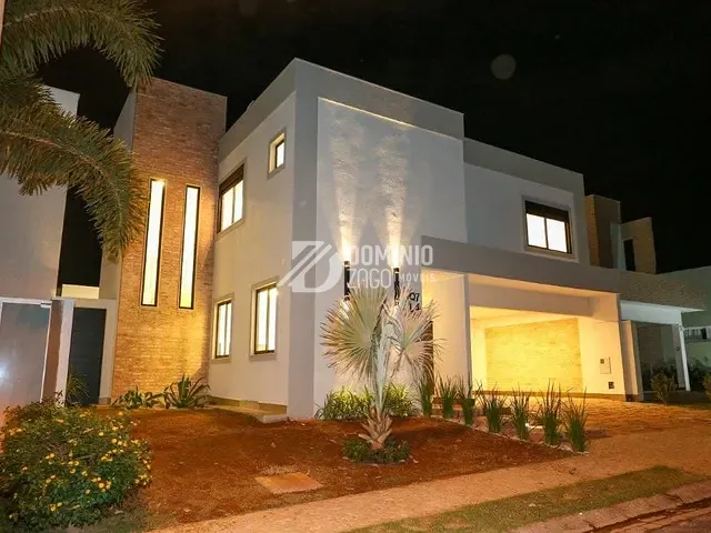 Casa com 355m² 4 quartos e 6 banheiros, à venda, no bairro Flamboyant Residencial Park em Uberaba