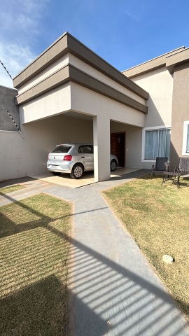 Casa com 250m² 3 quartos e 1 banheiro, à venda, no bairro Jardim América II em Nova Mutum