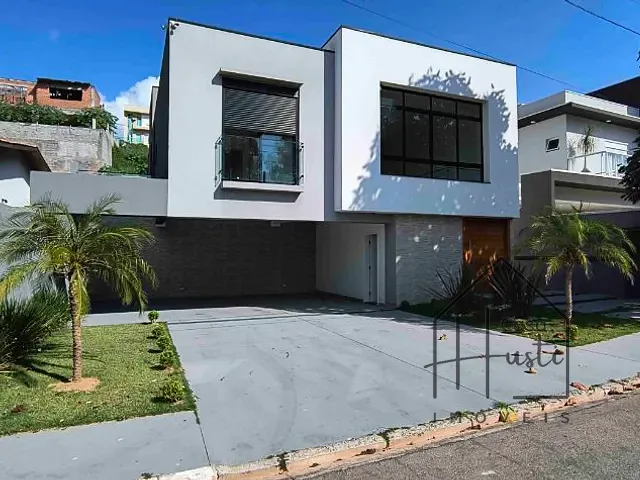 Casa com 500m² 3 quartos e 5 banheiros, à venda, no bairro Quinta dos Angicos em Cotia