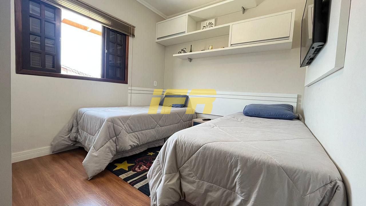 Casa, 3 quartos, 180 m² - Foto 11