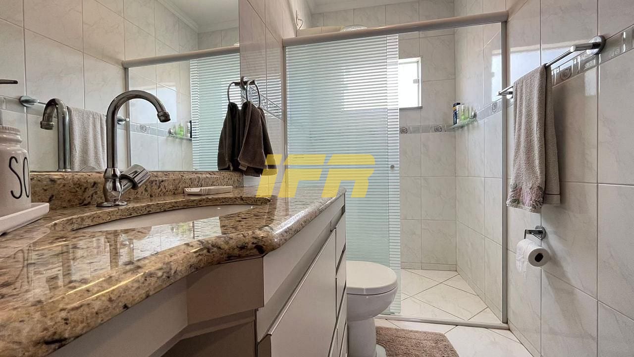 Casa, 3 quartos, 180 m² - Foto 8