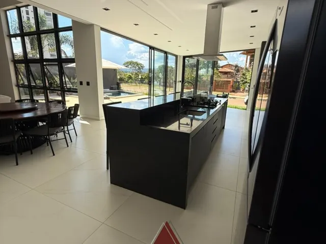 Casa com 360m² 4 quartos e 5 banheiros, à venda, no bairro Portal dos Lagos em Rifaina