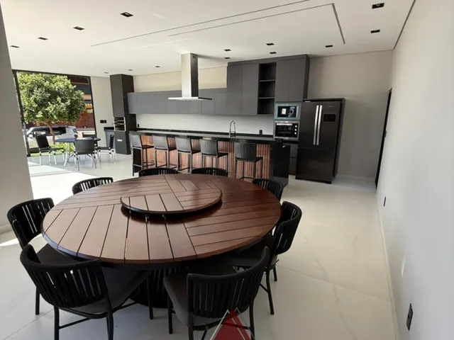 Casa com 360m² 4 quartos e 5 banheiros, à venda, no bairro Portal dos Lagos em Rifaina