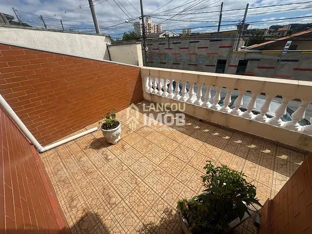Casa com 300m² 2 quartos e 2 banheiros, à venda, no bairro Jardim Pacaembu em Jundiaí