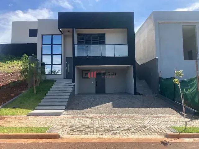 Casa com 264m² 3 quartos e 5 banheiros, à venda, no bairro Gleba Simon Frazer em Londrina