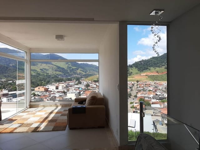 Foto do Casa - Casa à venda 4 Quartos, 1 Suite, 4 Vagas, 250M², Nossa Senhora de Fátima, Itajubá - MG | MOHALLEM e LOPES CORRETAGEM E ADMINISTRACAO DE IMOVEIS LTDA