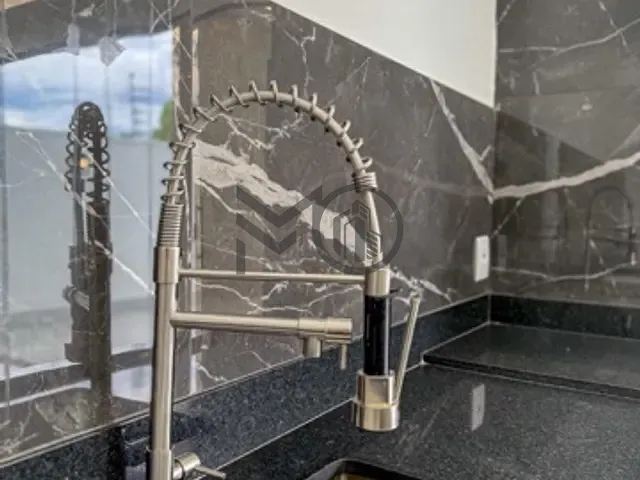 Casa com 180m² 3 quartos e 2 banheiros, à venda, no bairro Jardim Universitário em Cuiabá