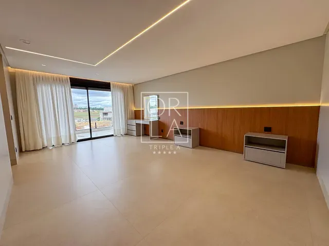 Casa com 563m² 4 quartos e 7 banheiros, à venda, no bairro Jardins Itália em Goiânia