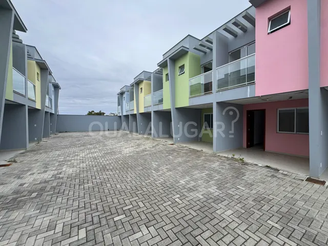 Casa 2 quartos e 3 banheiros, para alugar, no bairro Taquaraçu em Pescaria Brava