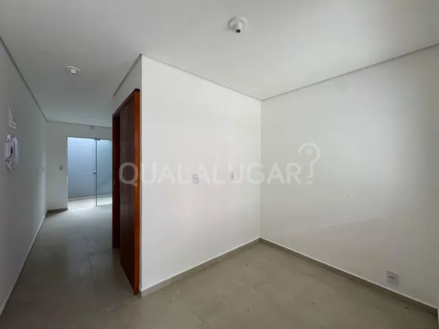 Casa 2 quartos e 3 banheiros, para alugar, no bairro Taquaraçu em Pescaria Brava