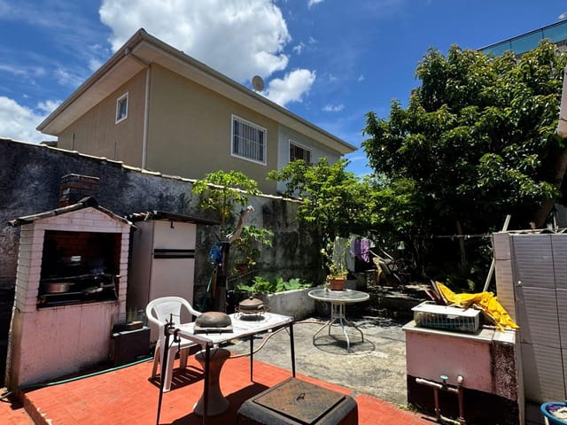 Casa 3 quartos e 3 banheiros, à venda, no bairro Extensão do Bosque em Rio das Ostras