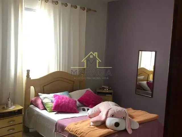 Casa com 250m² 2 quartos e 1 banheiro, à venda, no bairro Centro em Guaxupé