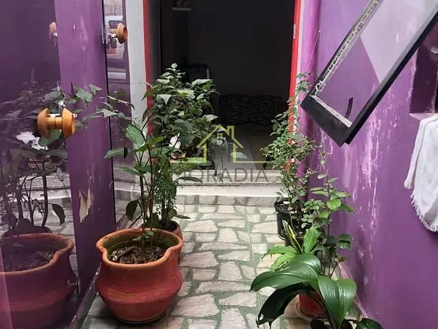 Casa com 250m² 2 quartos e 1 banheiro, à venda, no bairro Centro em Guaxupé
