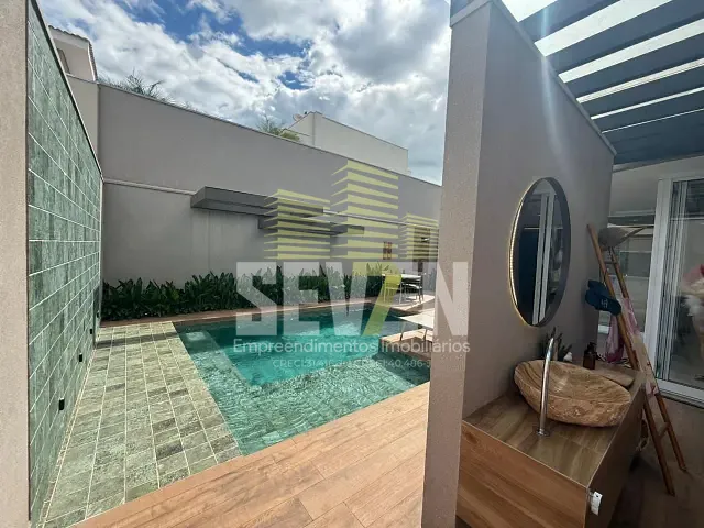 Casa com 360m² 4 quartos e 5 banheiros, à venda, no bairro Residencial Villaggio III em Bauru