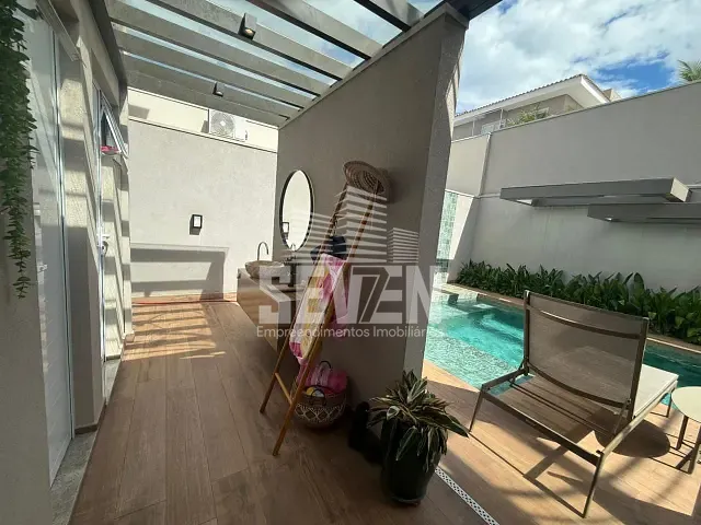 Casa com 360m² 4 quartos e 5 banheiros, à venda, no bairro Residencial Villaggio III em Bauru