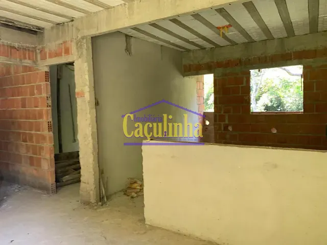 Casa com 900m² 1 quarto e 1 banheiro, à venda, no bairro Centro (Ipiabas) em Barra do Piraí