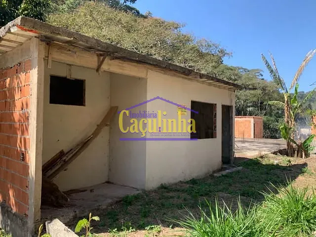 Casa com 900m² 1 quarto e 1 banheiro, à venda, no bairro Centro (Ipiabas) em Barra do Piraí