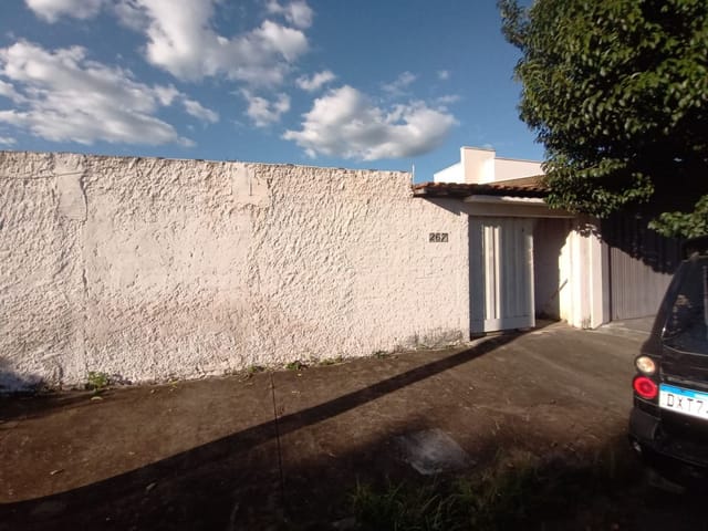 Casa com 250m² 1 quarto e 2 banheiros, à venda, no bairro Jardim Santa Helena em São João da Boa Vista