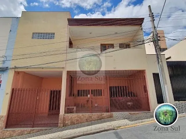 Casa com 360m² 3 quartos e 5 banheiros, à venda, no bairro Centro em Votorantim