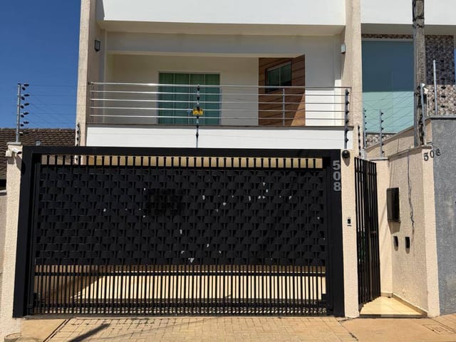 Foto do Sobrado - Sobrado à venda, Jardim Everest em Maringá, com 02 suites 02 quartos, com um a área gourmet aconchegante! | Benites & Gonzaga Imóveis