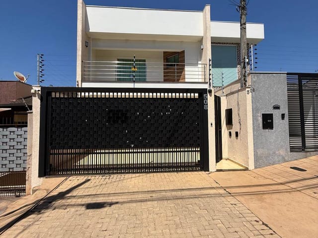 Foto do Sobrado - Sobrado à venda, Jardim Everest em Maringá, com 02 suites 02 quartos, com um a área gourmet aconchegante! | Benites & Gonzaga Imóveis