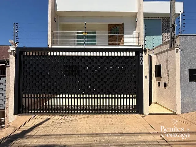 Sobrado com 150m² 4 quartos e 4 banheiros, à venda, no bairro Jardim Everest em Maringá