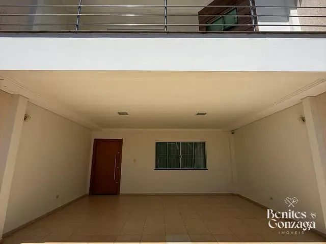 Sobrado com 150m² 4 quartos e 4 banheiros, à venda, no bairro Jardim Everest em Maringá