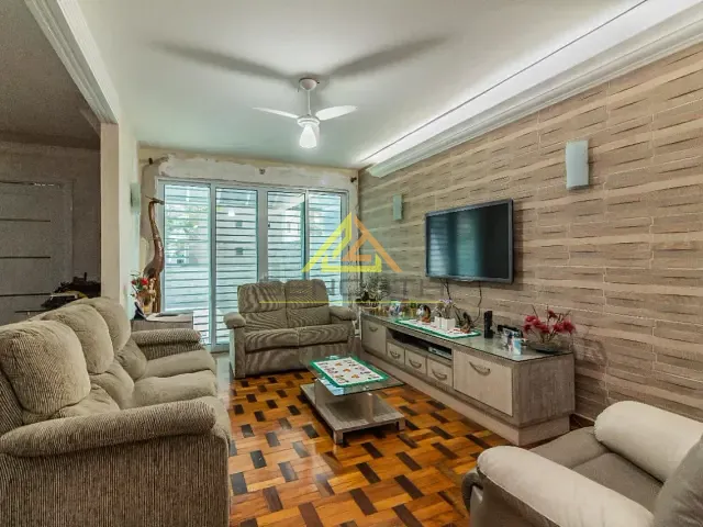 Casa com 445m² 3 quartos e 2 banheiros, à venda, no bairro Vila Paulicéia em São Paulo