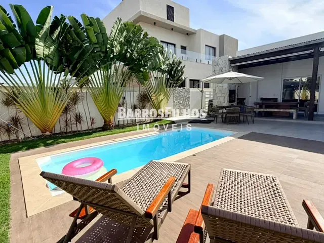 Casa 3 quartos e 3 banheiros, à venda, no bairro Mosqueiro em Aracaju