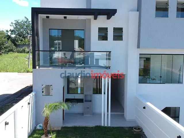 Casa com 177m² 3 quartos e 1 banheiro, à venda, no bairro Jardim Belvedere em Volta Redonda