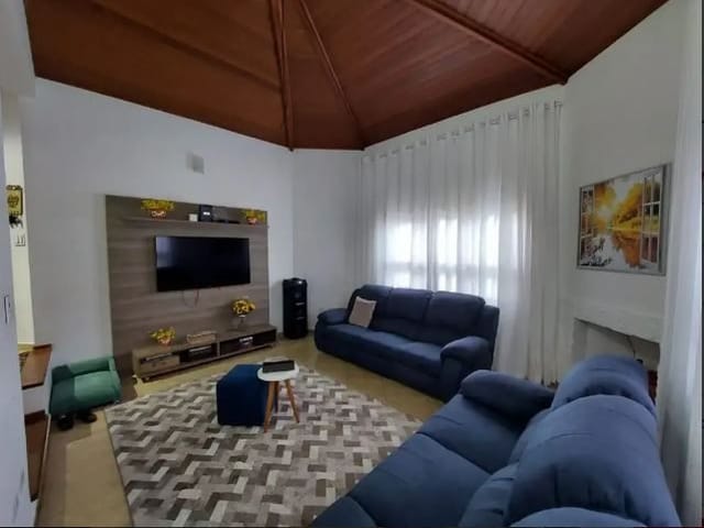 Casa com 360m² 3 quartos e 4 banheiros, à venda, no bairro Parque dos Lagos em Mogi das Cruzes