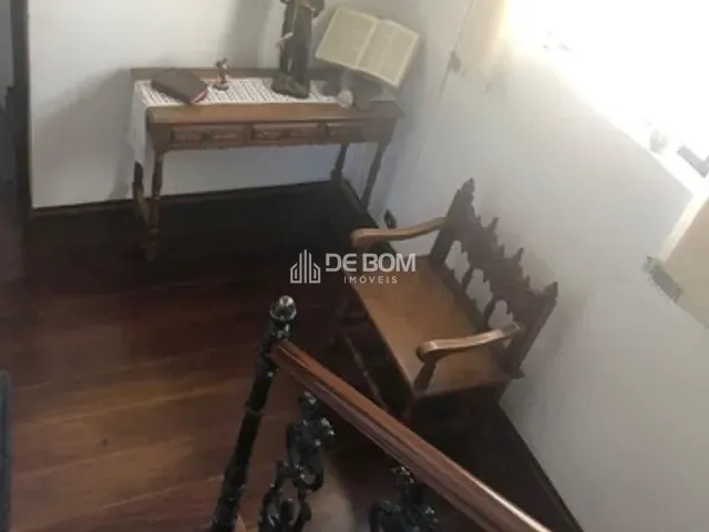 Casa com 674m² 4 quartos e 3 banheiros, à venda, no bairro Jardim dos Estados em Poços de Caldas