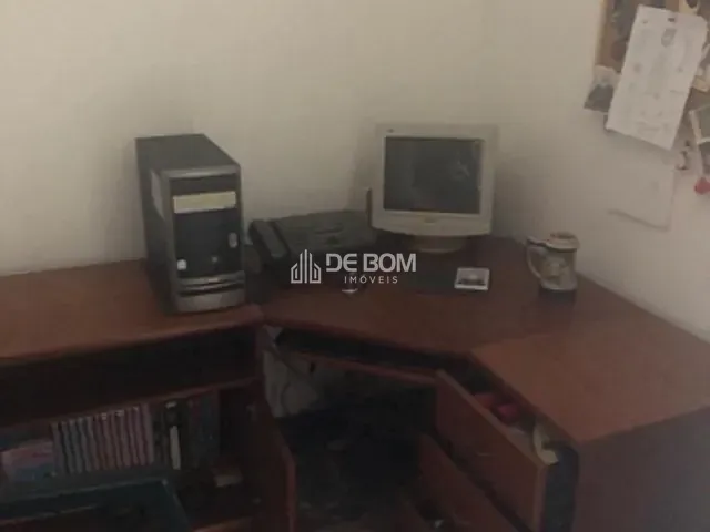 Casa com 674m² 4 quartos e 3 banheiros, à venda, no bairro Jardim dos Estados em Poços de Caldas
