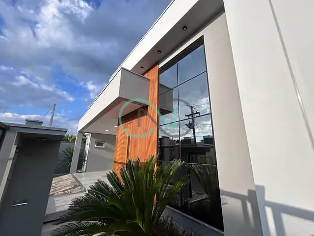Casa com 247m² 2 quartos e 2 banheiros, à venda, no bairro Centenário em Sapiranga