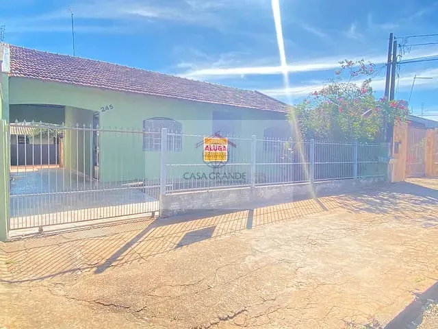 Casa com 350m² 3 quartos e 1 banheiro, para alugar, no bairro Jardim Novo Horizonte em Rolândia