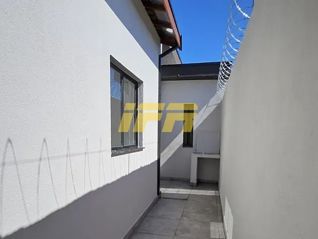 Casa com 150m² 3 quartos e 2 banheiros, à venda, no bairro Residencial Antares em Taubaté