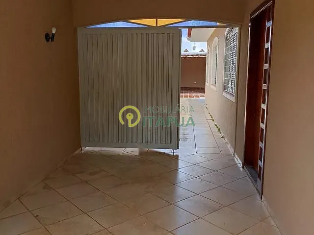 Casa com 340m² 4 quartos e 3 banheiros, à venda, no bairro San Remo em Londrina