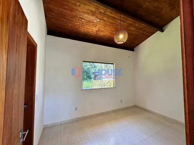 Casa com 800m² 3 quartos e 4 banheiros, à venda, no bairro Aritaguá em Ilhéus