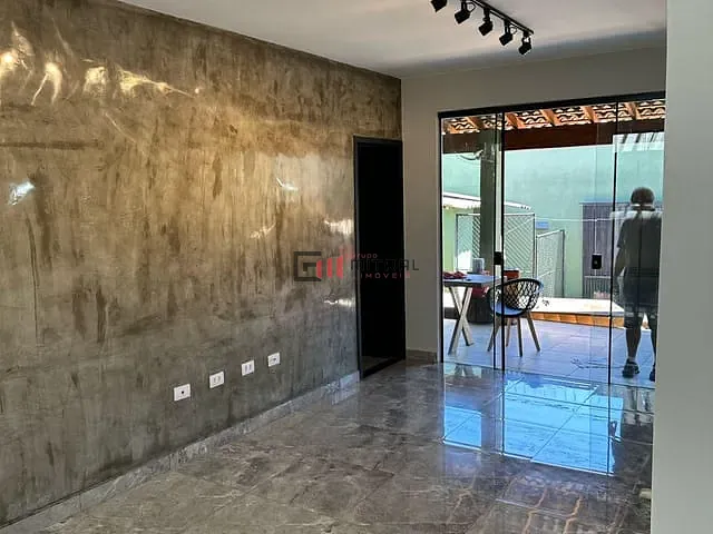 Casa com 200m² 3 quartos e 3 banheiros, à venda, no bairro Terra Bonita em Londrina