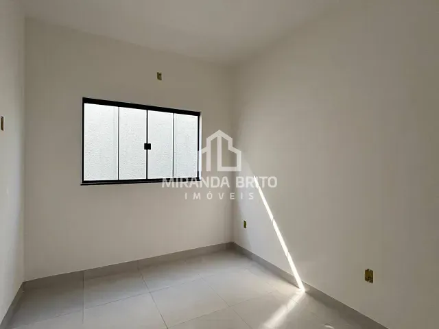 Casa 3 quartos e 2 banheiros, à venda, no bairro Parque Ibirapuera em Aparecida de Goiânia