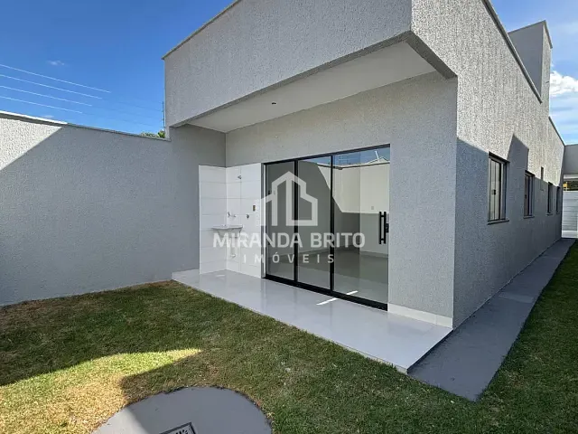 Casa 3 quartos e 2 banheiros, à venda, no bairro Parque Ibirapuera em Aparecida de Goiânia