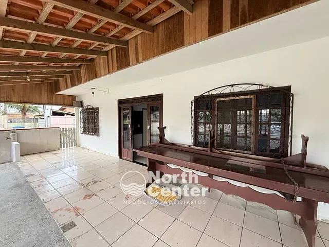 Casa 2 quartos e 2 banheiros, para alugar, no bairro Costeira em Balneário Barra do Sul